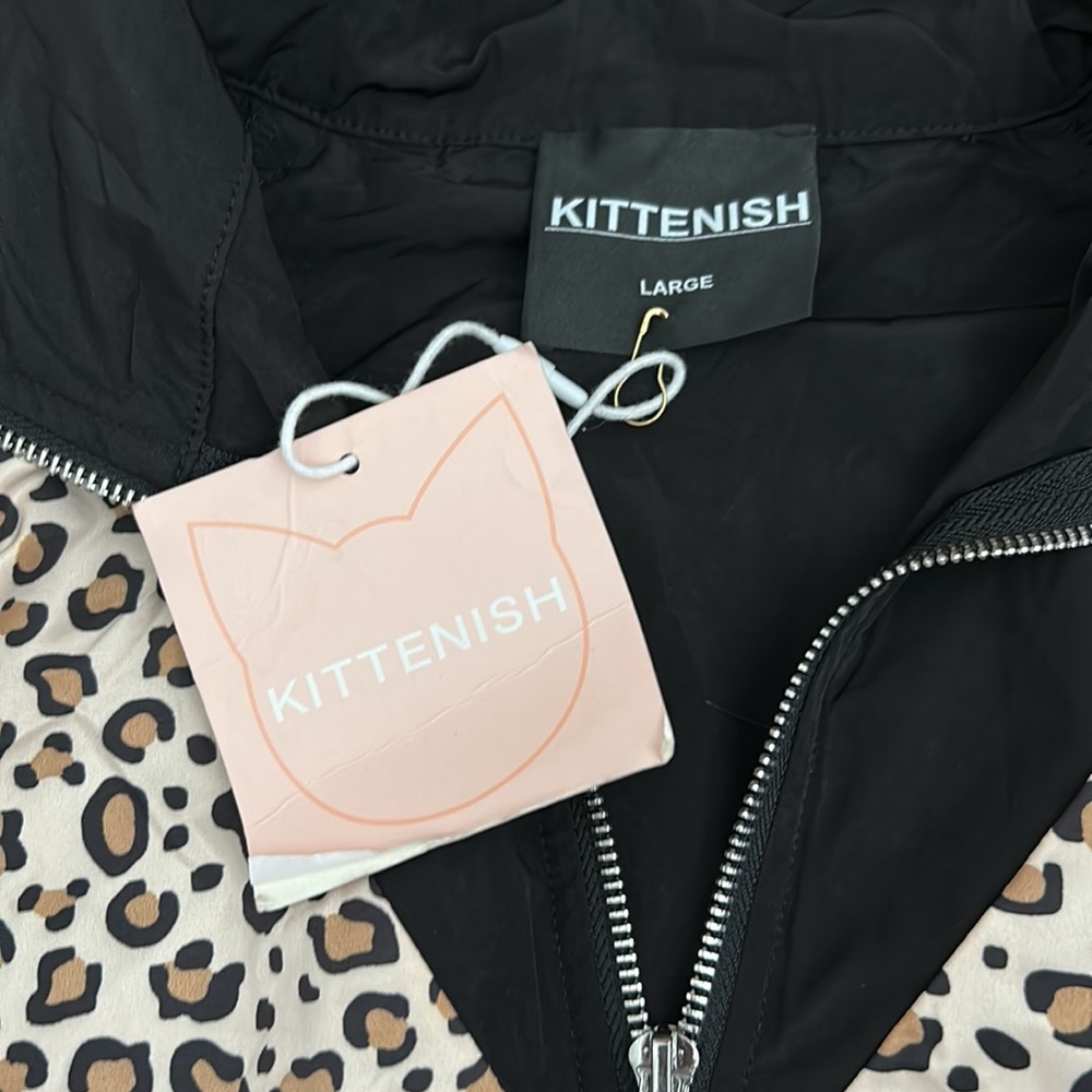 Kittenish Crop Jacket - Picture 2 of 3